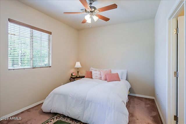 7318 W MIDWAY Avenue, Glendale, AZ 85303