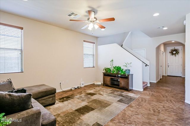 7318 W MIDWAY Avenue, Glendale, AZ 85303