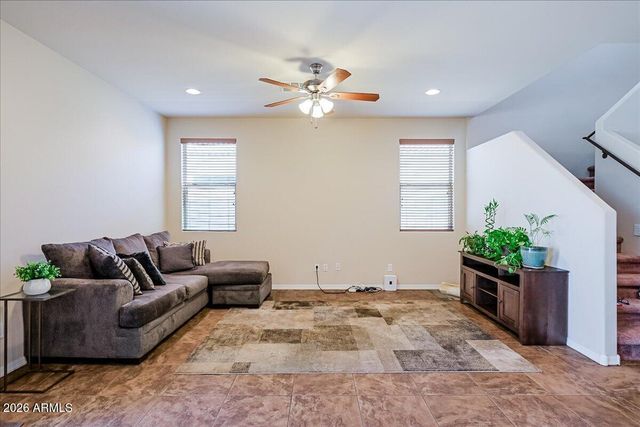 7318 W MIDWAY Avenue, Glendale, AZ 85303