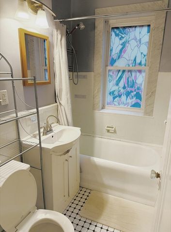 1666 Commonwealth Ave 34, Boston, MA 02135