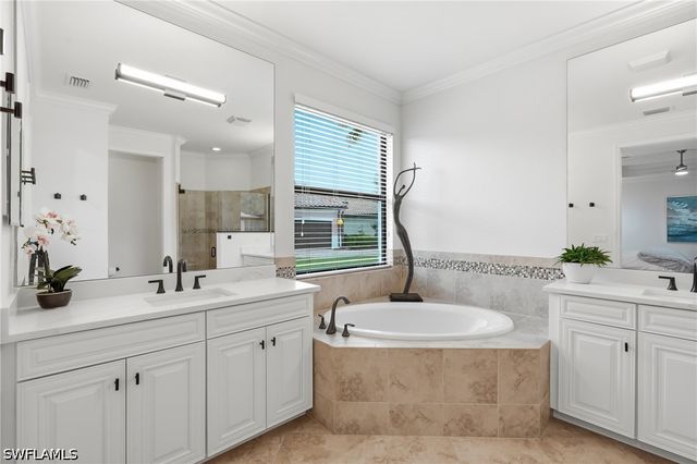 9479 Piacere WAY, Naples, FL 34113