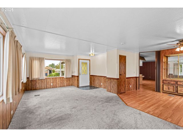 1225 W 10TH Ave 53, Junction City, OR 97448