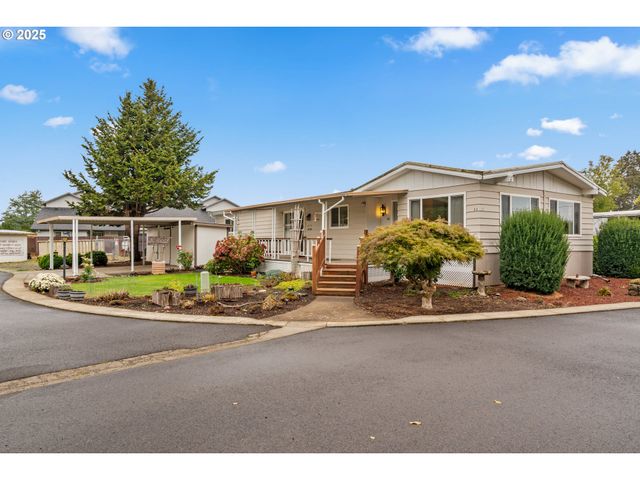 1225 W 10TH Ave 53, Junction City, OR 97448