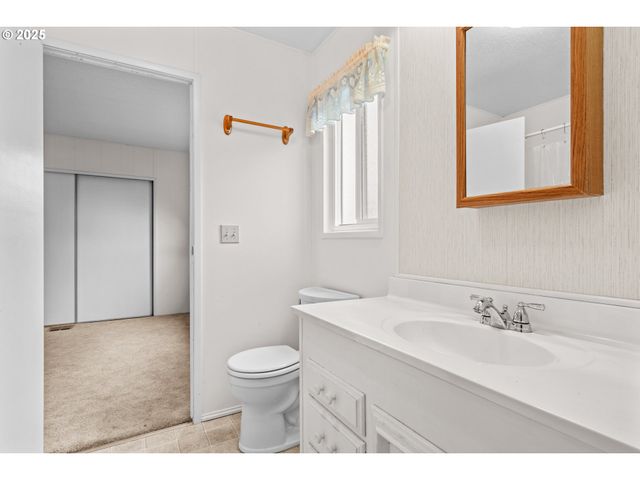 1225 W 10TH Ave 53, Junction City, OR 97448