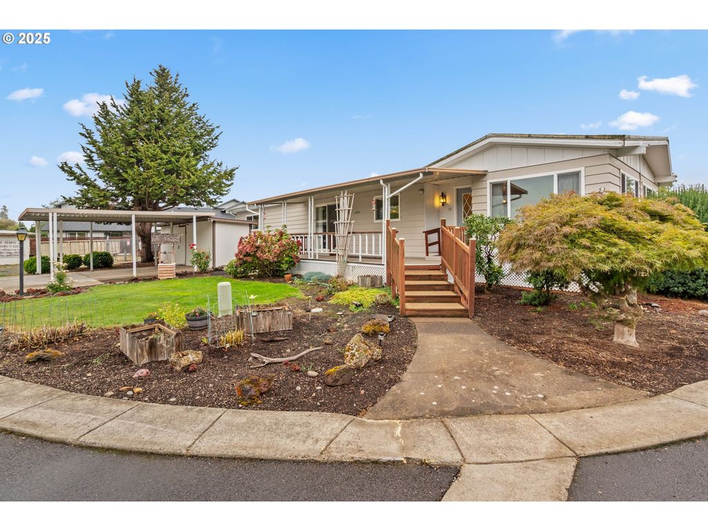 1225 W 10TH Ave 53, Junction City, OR 97448