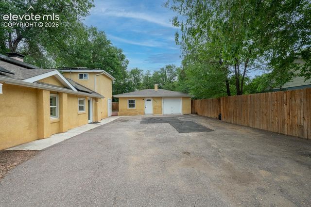 533 N 17th Street, Colorado Springs, CO 80904