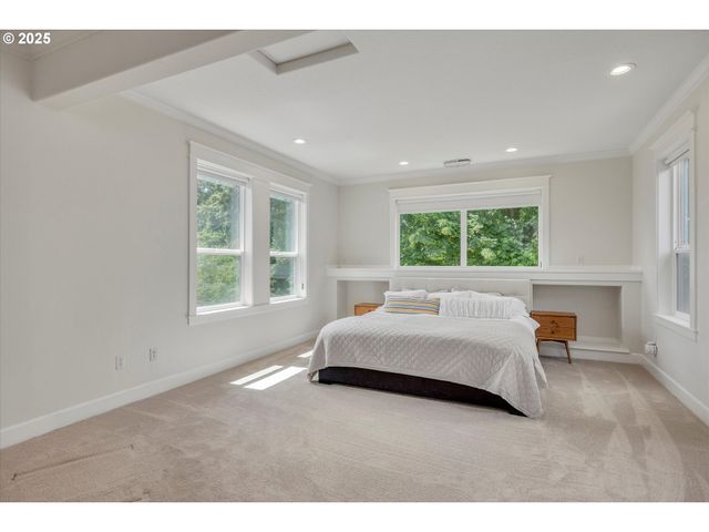 16777 S KRAEFT Rd, Oregon City, OR 97045