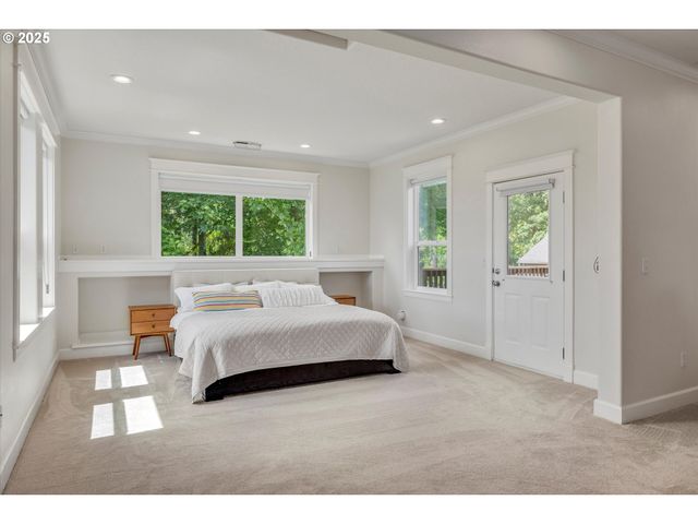 16777 S KRAEFT Rd, Oregon City, OR 97045