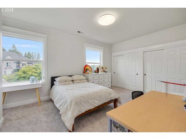 16777 S KRAEFT Rd, Oregon City, OR 97045