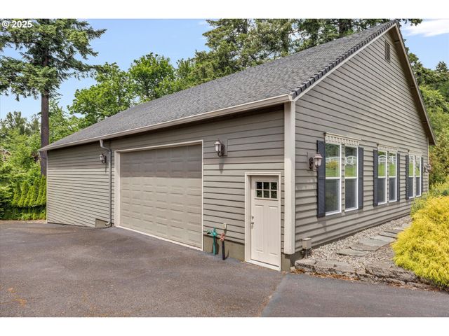 16777 S KRAEFT Rd, Oregon City, OR 97045