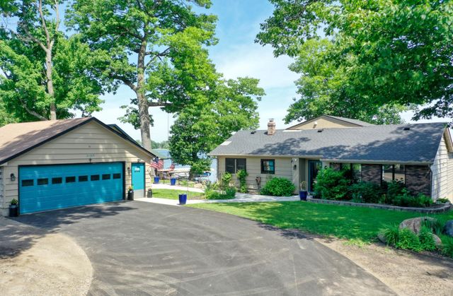21389 Iverson Avenue N, Forest Lake, MN 55025
