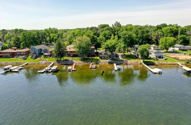 21389 Iverson Avenue N, Forest Lake, MN 55025
