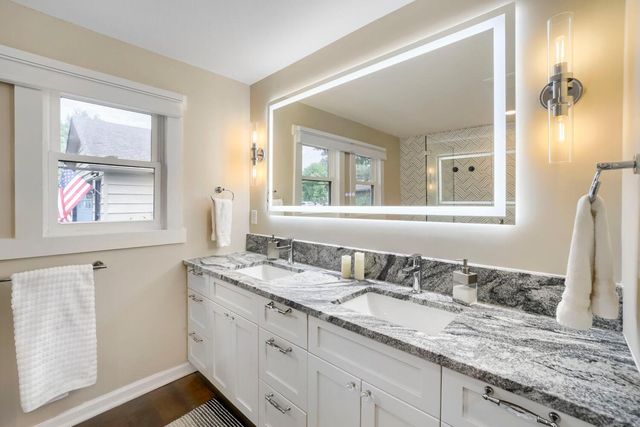 21389 Iverson Avenue N, Forest Lake, MN 55025