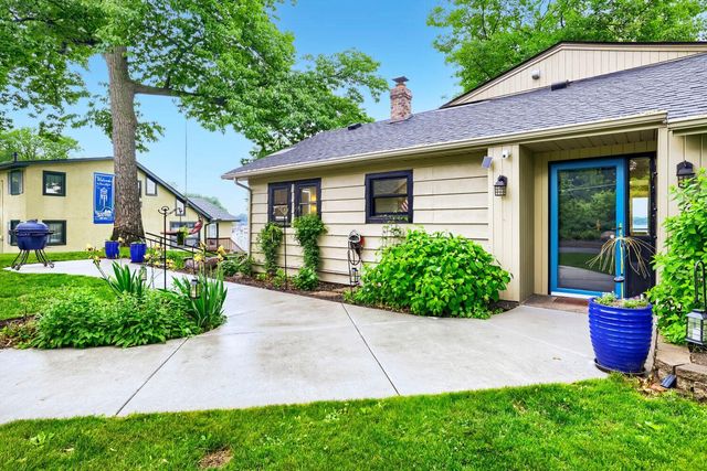 21389 Iverson Avenue N, Forest Lake, MN 55025