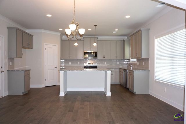 130 Bluecoat Trail, Byron, GA 31008