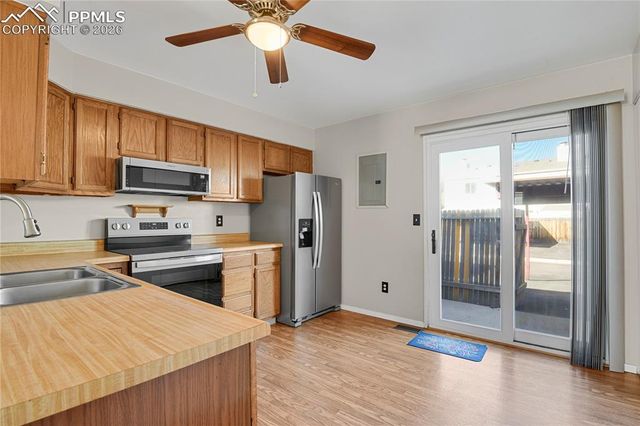 7660 Clover Hill Drive, Colorado Springs, CO 80920