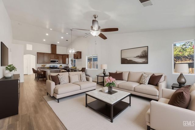 2304 September Drive, Bakersfield, CA 93313