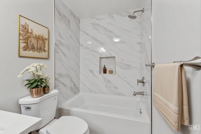 2304 September Drive, Bakersfield, CA 93313