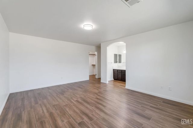 2304 September Drive, Bakersfield, CA 93313