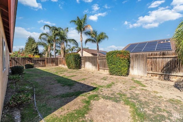 2304 September Drive, Bakersfield, CA 93313