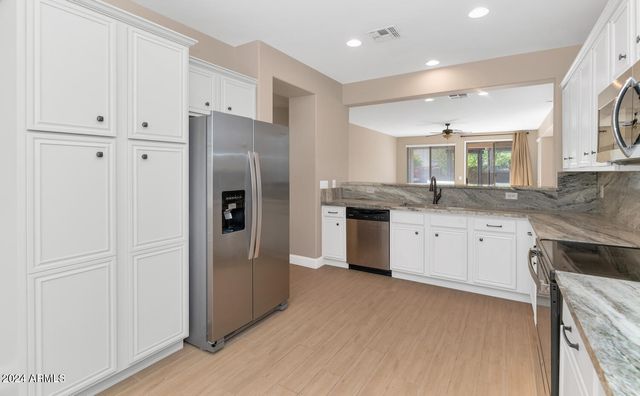 3353 W TWAIN Court, Anthem, AZ 85086