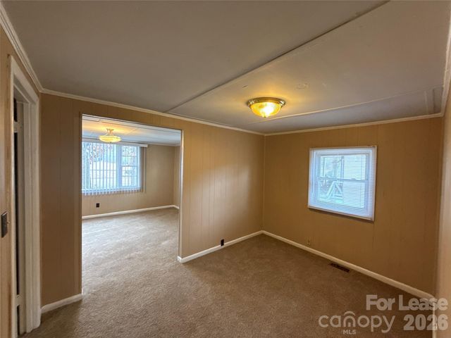 3131 Seymour Drive, Charlotte, NC 28208