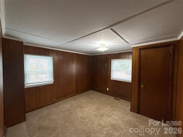 3131 Seymour Drive, Charlotte, NC 28208