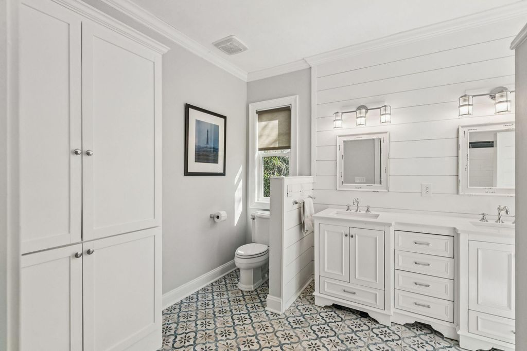 Image 31 of property listing at 2925 Maritime Forest Drive, Johns Island, SC 29455