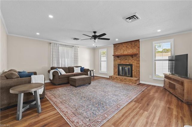 177 Herndon RD, Virginia Beach, VA 23462