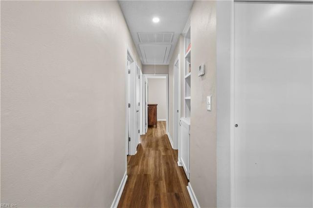 177 Herndon RD, Virginia Beach, VA 23462