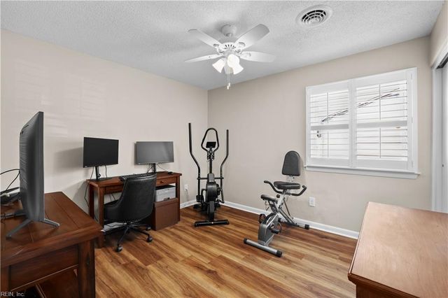 177 Herndon RD, Virginia Beach, VA 23462