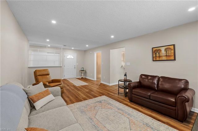 177 Herndon RD, Virginia Beach, VA 23462