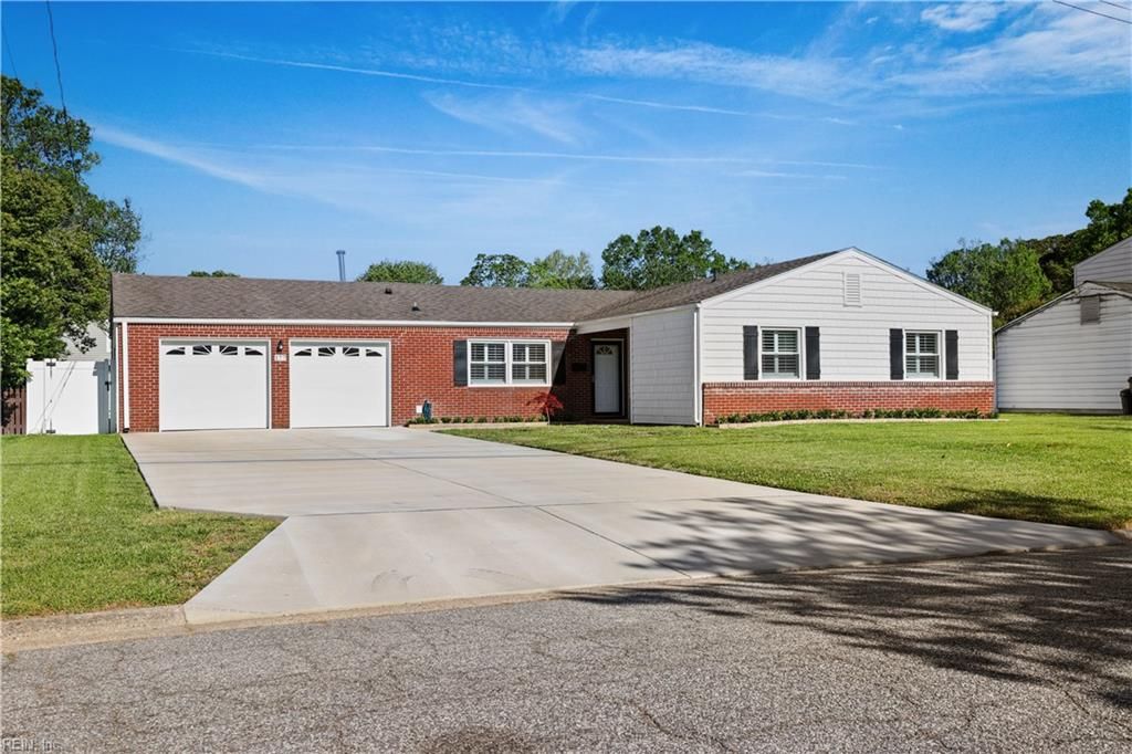 177 Herndon RD, Virginia Beach, VA 23462