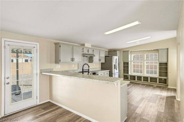 3121 South Fallwood Street, Pahrump, NV 89048