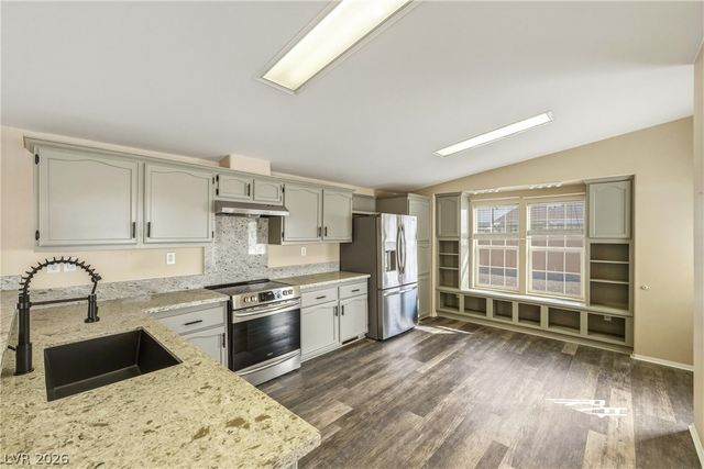 3121 South Fallwood Street, Pahrump, NV 89048