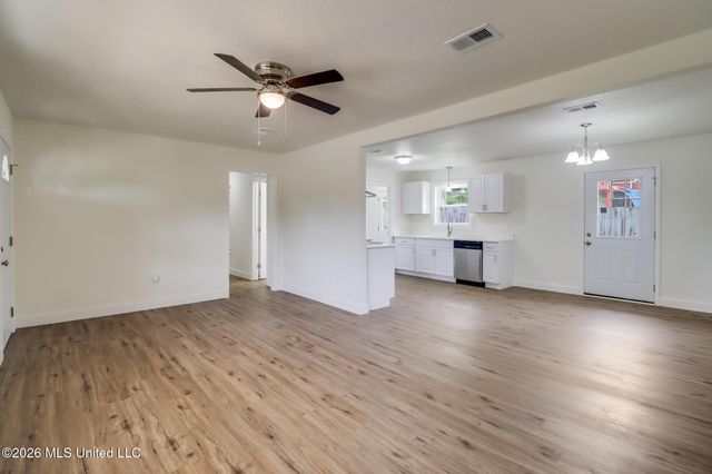 400 N Wilson Boulevard, Gulfport, MS 39503