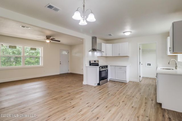 400 N Wilson Boulevard, Gulfport, MS 39503