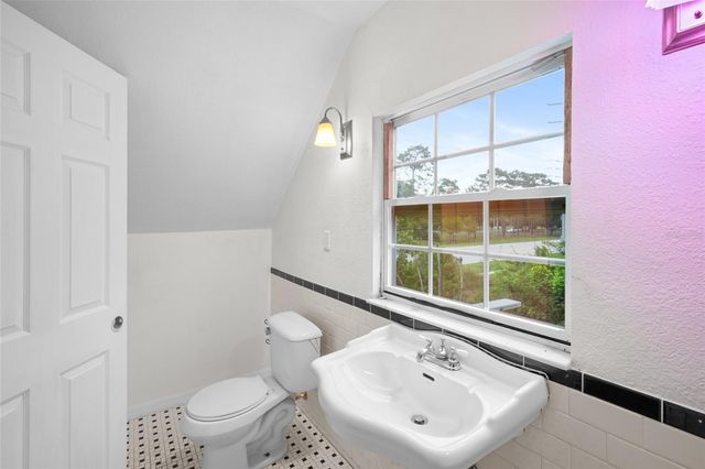 10102 FLOWERS AVENUE, Orlando, FL 32825