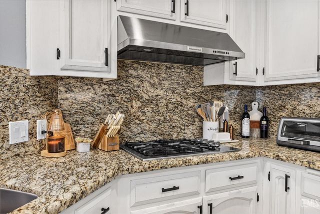 10513 Pleasant Hill Court, Bakersfield, CA 93312