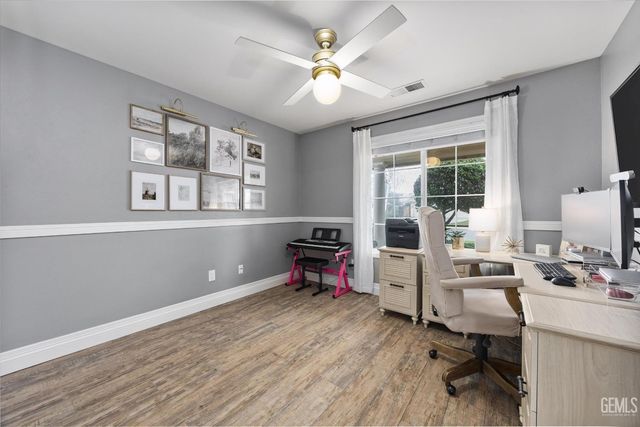 10513 Pleasant Hill Court, Bakersfield, CA 93312