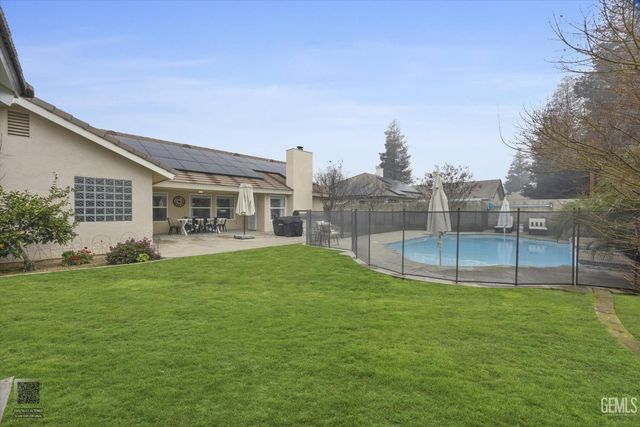 10513 Pleasant Hill Court, Bakersfield, CA 93312