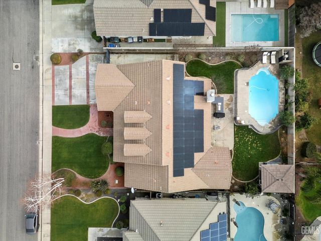 10513 Pleasant Hill Court, Bakersfield, CA 93312