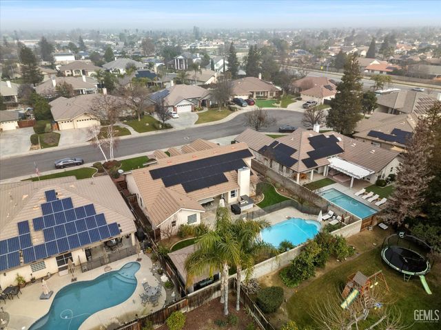 10513 Pleasant Hill Court, Bakersfield, CA 93312