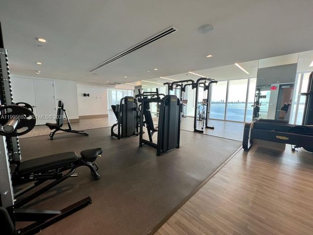 700 NE 26th Ter 1205, Miami, FL 33137