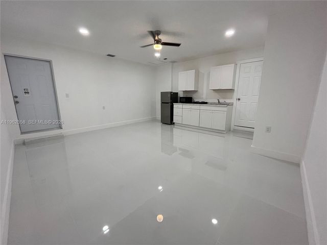 1063 SW 142nd Ave A, Miami, FL 33184