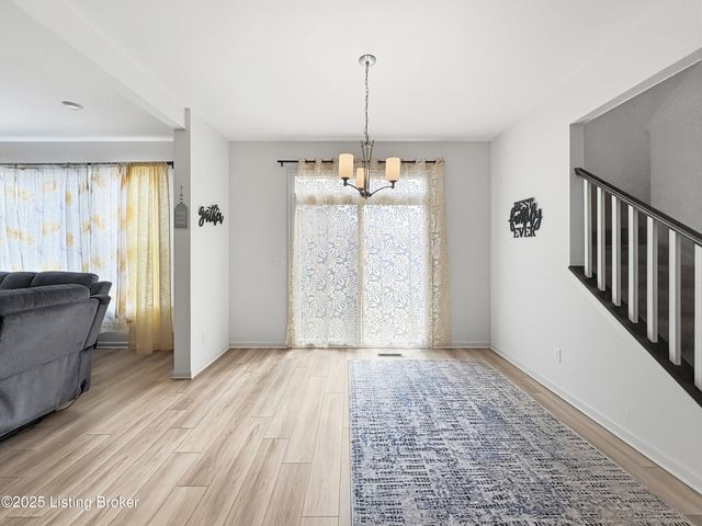 156 Goldeneye Ct, Shepherdsville, KY 40165