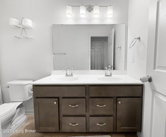 156 Goldeneye Ct, Shepherdsville, KY 40165