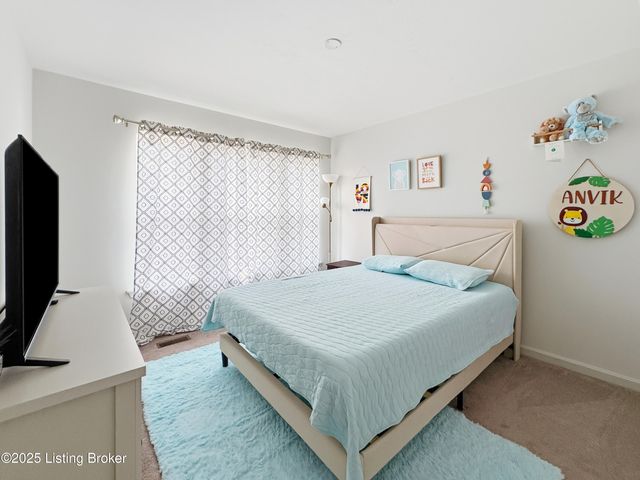 156 Goldeneye Ct, Shepherdsville, KY 40165