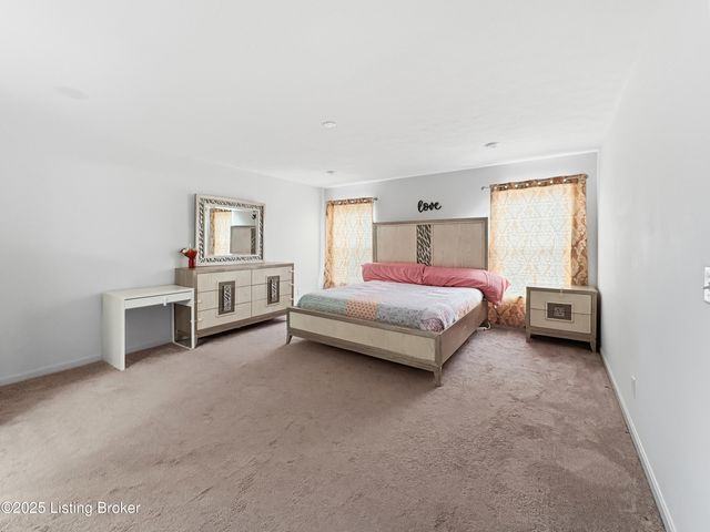 156 Goldeneye Ct, Shepherdsville, KY 40165