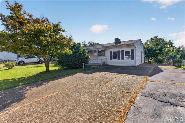 208 Hill Drive, Other, MO 63039
